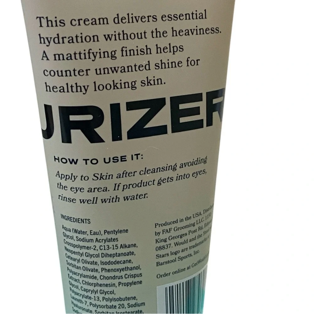 Would A Barstool Brand Bundle of Men’s Face Wash and Facial Moisturizer Skincare